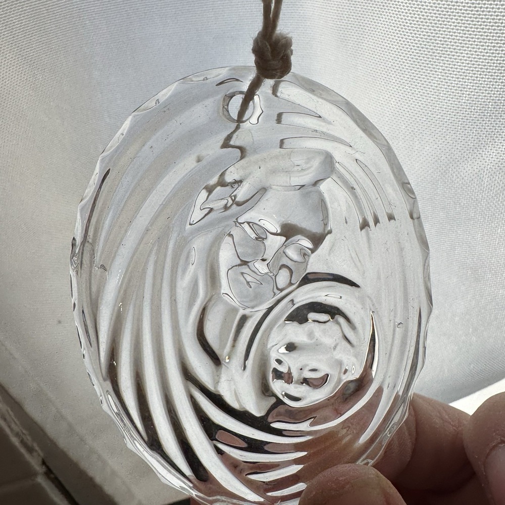Mikasa Joyous collection Madonna‎ and Child Glass Christmas Tree ornament